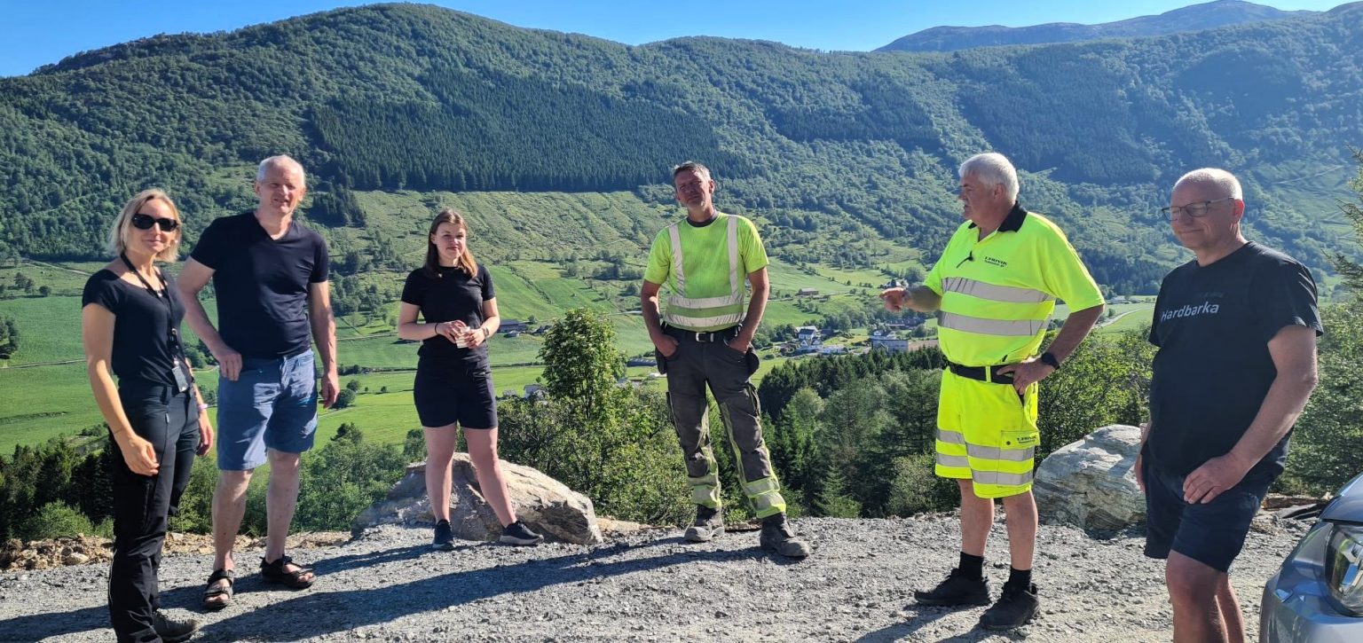 Uskedalen - Visningsbygd For Tømmeruttak Med Taubane. - Uskedalen